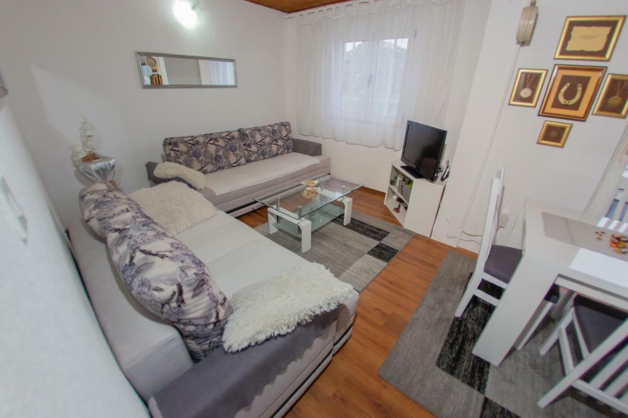 Apartmani Sunset Rogotin ภายนอก รูปภาพ