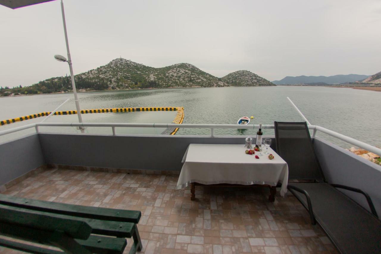Apartmani Sunset Rogotin ภายนอก รูปภาพ