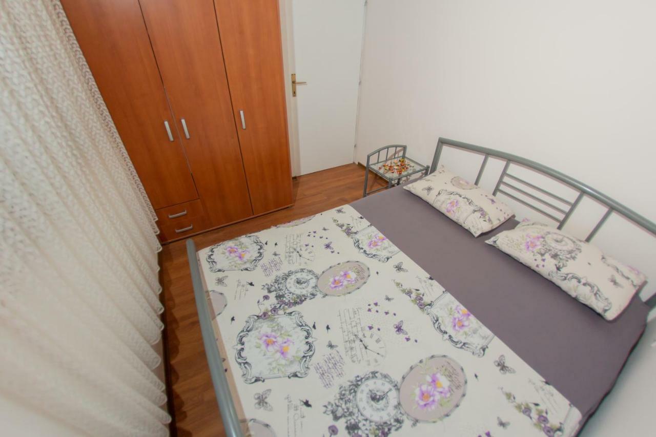 Apartmani Sunset Rogotin ภายนอก รูปภาพ